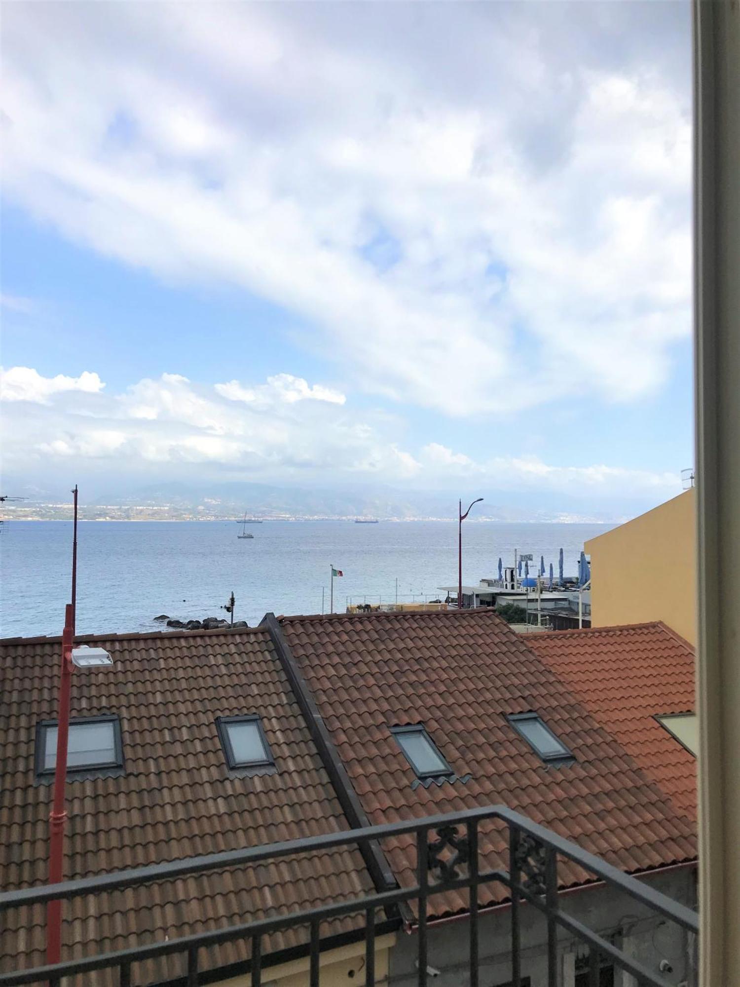 Vecchia Paradiso - A Un Passo Dal Mare Mesina Habitación foto